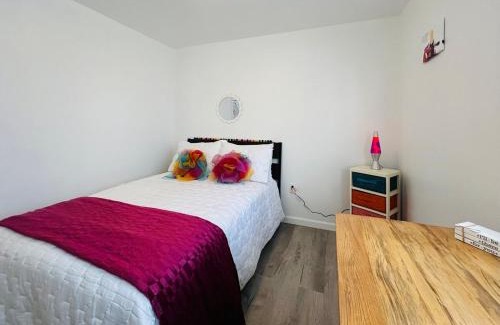 Hillcrest House | Phoebe's Place - A Friends' Inspired Escape