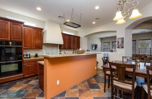 South Mountain House | Phoenix, AZ 4br/4ba Single Story 2 Master Suites !