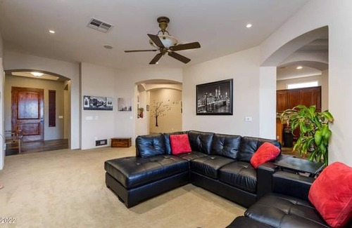 South Mountain House | Phoenix, AZ 4br/4ba Single Story 2 Master Suites !