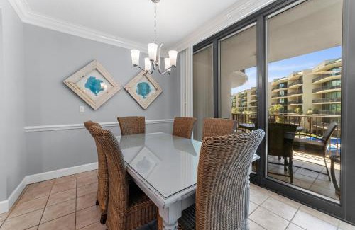 Orange Beach Apartment | Phoenix On The Bay 1225 by Liquid Life