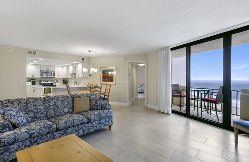 Singer Island Condo | Phoenix Towers Condo on the Ocean with Private Beach, Pool and other Accessories