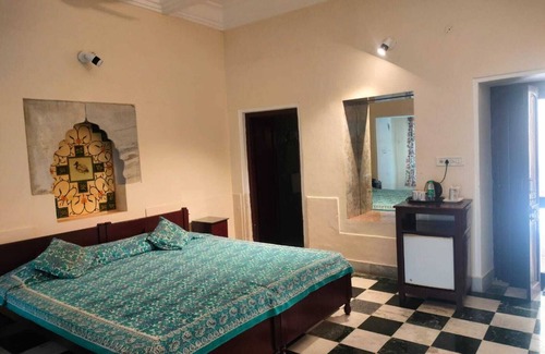 Kishangarh Hotel | Phool Mahal Palace