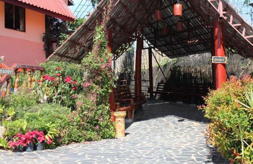 Phu Ruea Bed & Breakfast | Phuphet Hill Resort