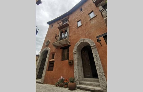 Santeagueda Apartment | Piacere loft Val'Quirico. Bed, Jacuzzi & Coffe