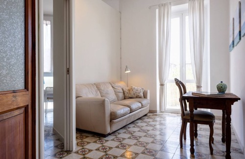 La Spezia Apartment | Piazza Concordia Apartment With Balcony x5