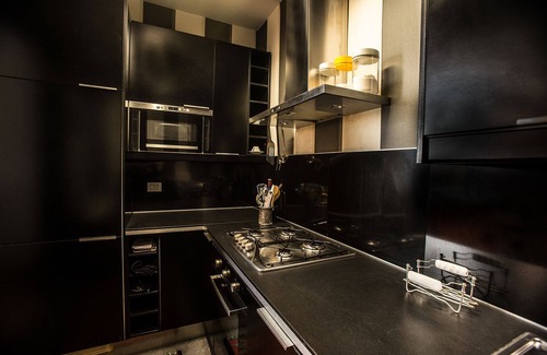 San Ferdinando Apartment | Piazza Plebiscito Apartment Charming apartment for up to 8 people