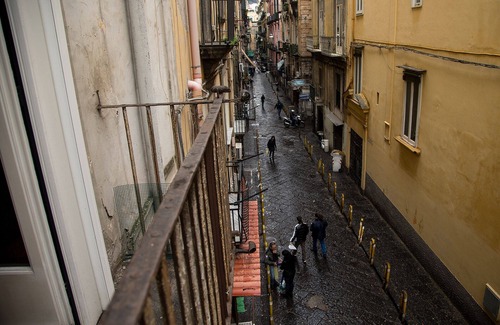San Ferdinando Apartment | Piazza Plebiscito Apartment Charming apartment for up to 8 people