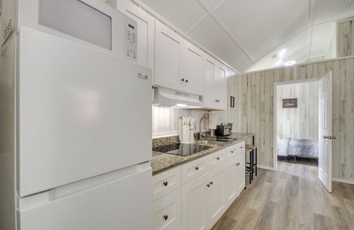 Picayune Cottage | Picayune Tiny Home Rental ~ 11 Mi to Space Center!