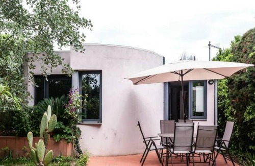 Ghezzano House | "Piccola Villa" is located inside a larger garden of about two acres