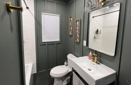 Joffre House | Picket Fence Retreat