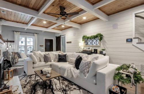 Coeur d'Alene House | Picket Fences - Great Downtown Location