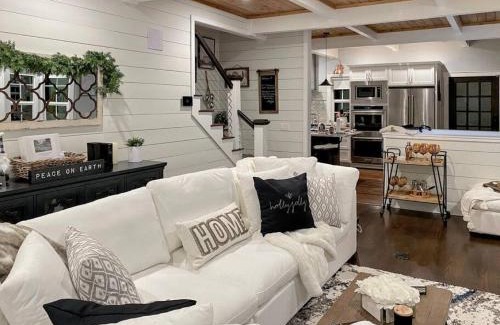 Coeur d'Alene House | Picket Fences - Great Downtown Location