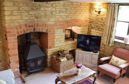 Chadlington House | Picket Piece Cottage