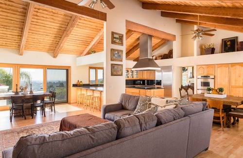 Escondido House | Pickleball & Games ESTATE: Pool, Tennis, Ponies!Text Bob 4 Special Pricing Dates