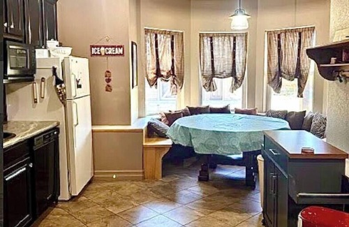 Colorado Springs House | Pickleball, Movie Theater, Family Resort Sleeps 14