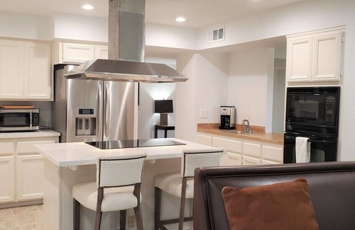 South Scottsdale House | Pickleball, Tennis, Pool Spa, Bike Trail, Private, Pet Friendly, Family Friendly