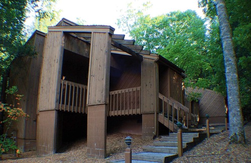 Sapphire Condo | Picture Perfect Condo Resort Mins Away from Slopes