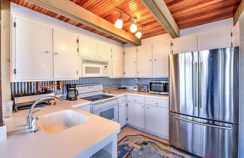 Cataumet Cottage | Picture perfect guest cottage offers privacy, sea breezes and views