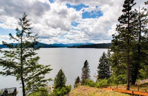 Coeur d'Alene House | Picture Perfect Panoramic Paradise
