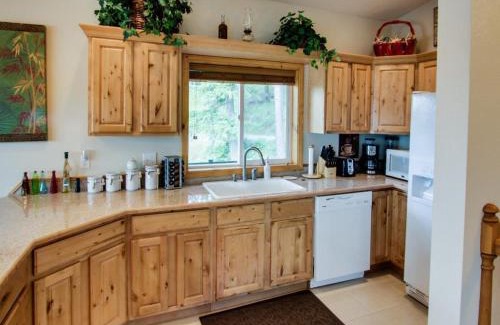 Coeur d'Alene House | Picture Perfect Panoramic Paradise