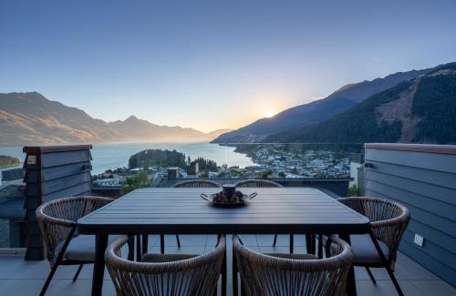 Queenstown City Centre Villa | Picture Point Villa