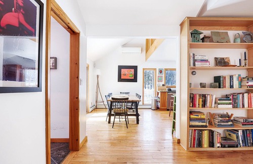 Lanesville House | Picturesque Artist’s cottage in scenic valley, perfect for families, with...