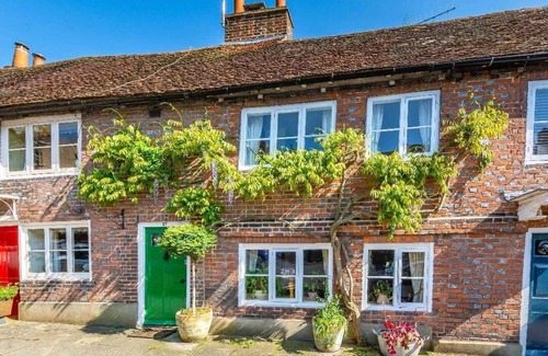 Arundel House | Picturesque cottage in the heart of Arundel