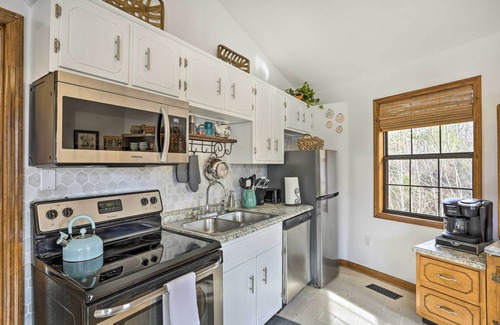 Trenton Cottage | Picturesque Cottage in the Heart of Trenton!