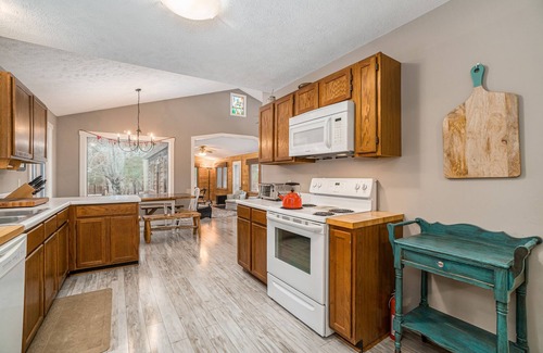 Thompsonville House | Picturesque, riverfront home with firepit, kayaks, canoe, grill, & W/D