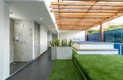 Cali Hotel | Piedra Luna