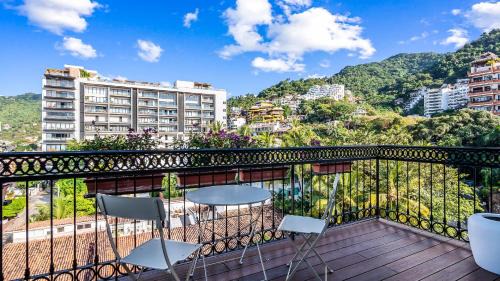 Romantic Zone House | PIER 57 - 711 Fabulous & Dreamy 1 BR Romantic Zone