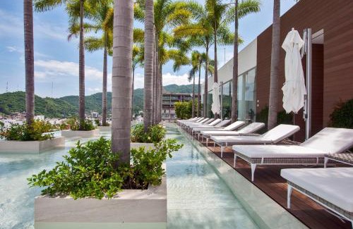 Romantic Zone Apartment | Pier 57 Modern Luxury PV's Best Rooftop!