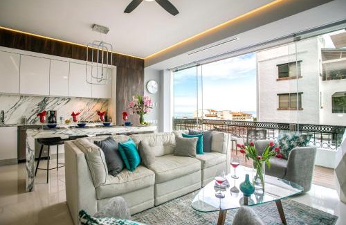 Romantic Zone Apartment | Pier 57 Modern Luxury PV's Best Rooftop!