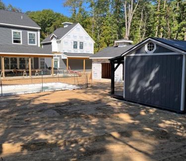 Fennville House | Pier Cove Estate - Pool Pickleball ADA-Friendly Luxury Getaway