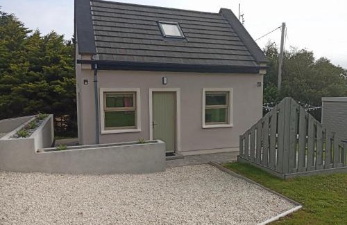 Murrisk Apartment | Pier Road Cottage, Croagh Patrick