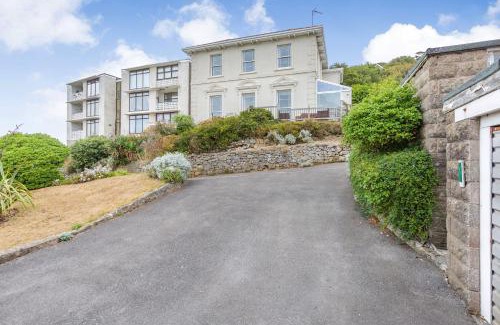 Weston-super-Mare Apartment | Pier View