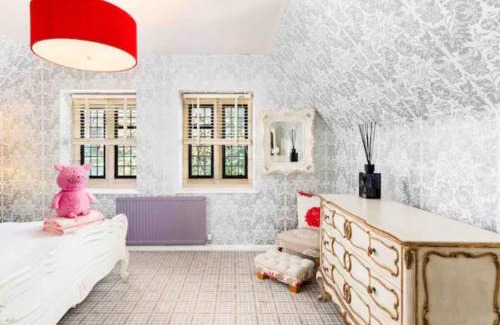 Wickhamford House | Piglet Lodge