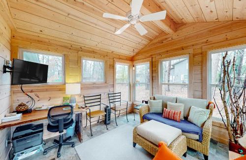 Glen Arbor House | Pike's Head