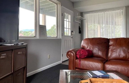 Northwest Colorado Springs Apartment | Pikes Peak View Suite- Beautiful Mountain Views!!
