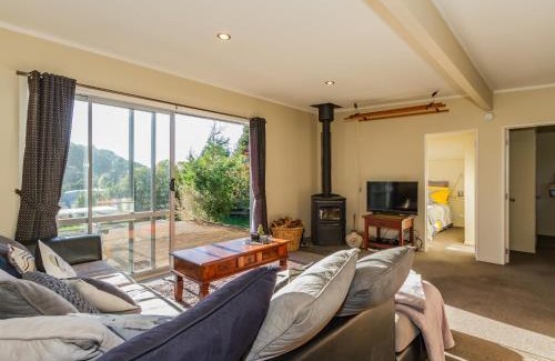 Raurimu House | Pikorua - Raurimu Holiday Home