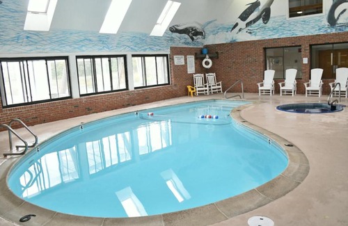 Plymouth Hotel | Pilgrim Sands on Long Beach