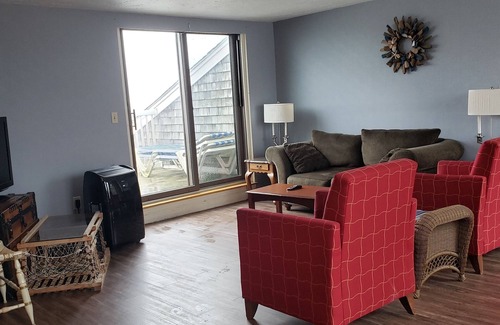 Plymouth Hotel | Pilgrim Sands on Long Beach