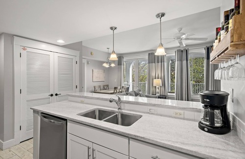 Baytowne Wharf Condo | Pilot House 413