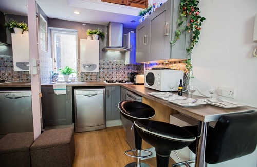 Tachbrook Apartment | Pimlico Chic Suite