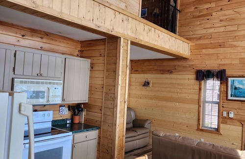 Chief Lake Resort | Pin Oak Cabin- Cabin on the Chippewa Flowage within a Resort