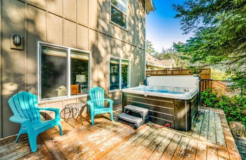 Rockaway Beach House | Pine Beach Family Retreat