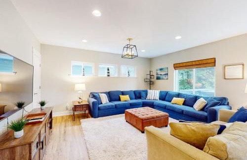 Rockaway Beach House | Pine Beach Family Retreat