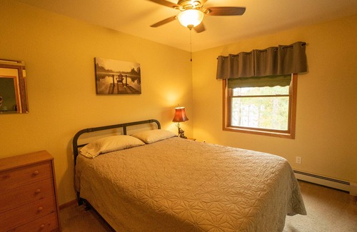 Land O Lakes Cabin | Pine Bluff Cottage (Unit 3)
