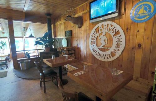 Pine Hill Hotel | Pine Hill Arms Hotel