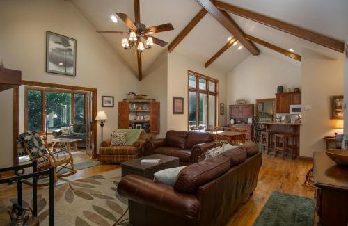 Brevard House | Pine Hill